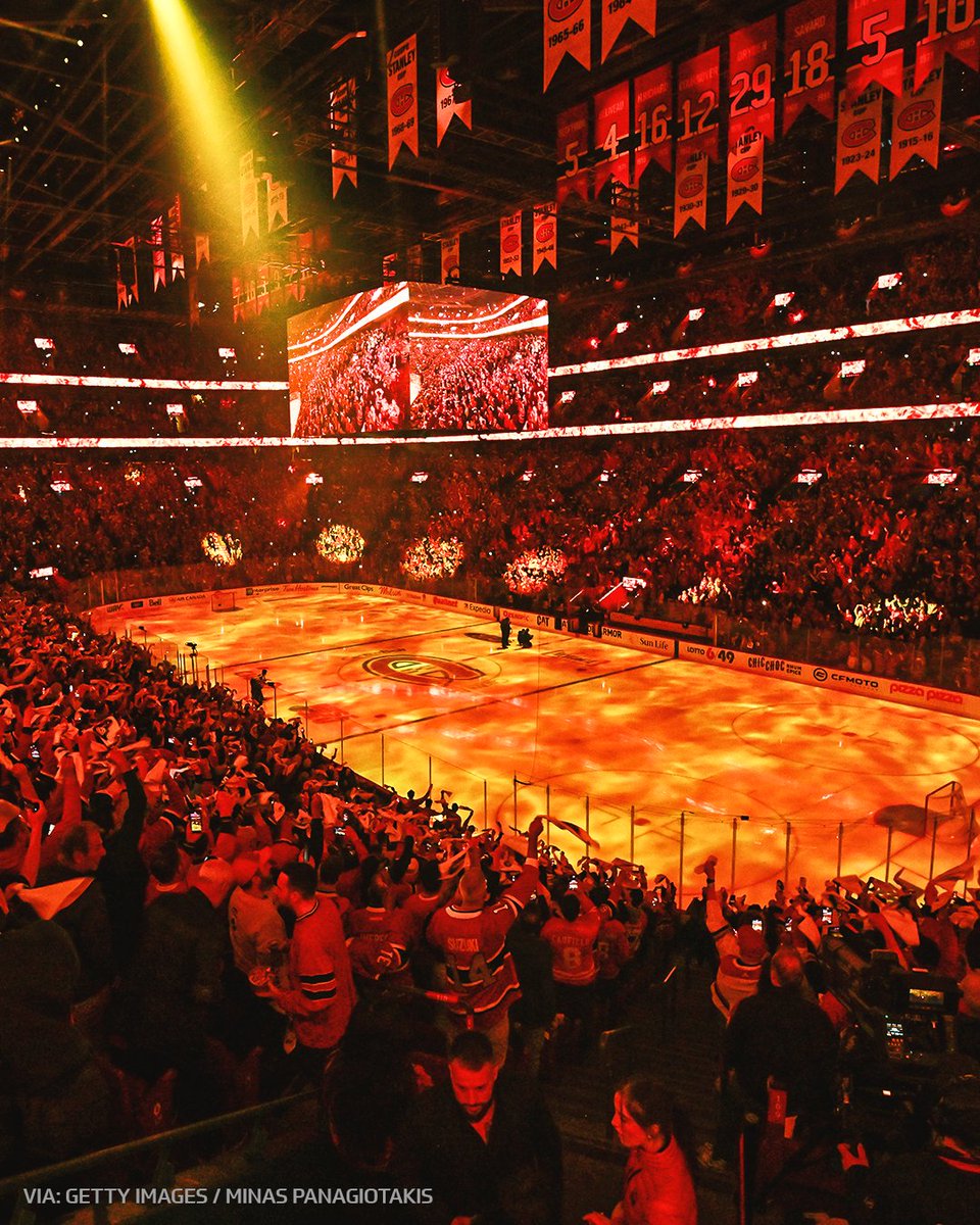 BarDown's tweet photo. Playoff hockey at the Bell Centre 📸

The Habs have their first playoff game at home with full crowd capacity since 2017 and these photos of the atmosphere are incredible! 😍 

(via Getty Images/Matt Garies, Minas Panagiotakis, Larurent Corbeil) https://t.co/19aOJmcXs8