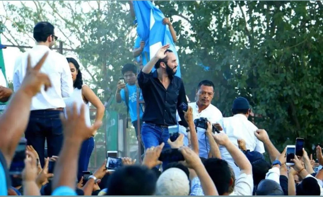 Jimmy Ortiz F.🇸🇻 (@jimyortizsv) on Twitter photo 💙 El Gobierno del Presidente <a href="/nayibbukele/">Nayib Bukele</a>, impulsa aumento del 12% en el salario mínimo para el fortalecimiento de la economía Salvadoreña. 🙌👊 💙 El Gobierno del Presidente <a href="/nayibbukele/">Nayib Bukele</a>, impulsa aumento del 12% en el salario mínimo para el fortalecimiento de la economía Salvadoreña. 🙌👊