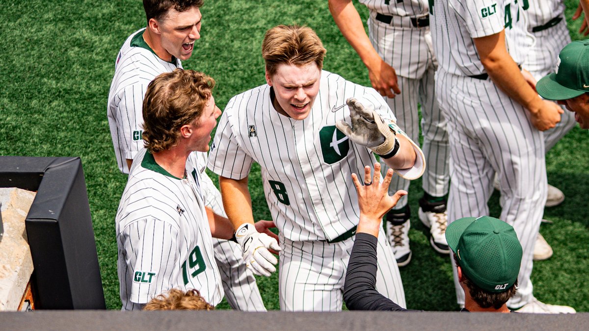 Today's eighth inning - 𝘪𝘯 𝘱𝘩𝘰𝘵𝘰𝘴 📸

#GoldStandard x #9ATC
