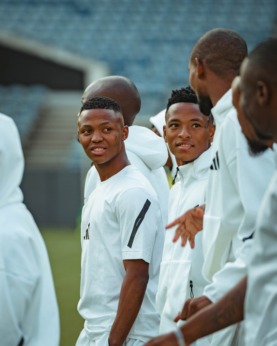 Tiffany๐ฟ๐ฆ (@metjahtebogo) on Twitter photo We lost, but I'm proud of our boys ๐๐ Well done ๐ 
#OrlandoPirates We lost, but I'm proud of our boys ๐๐ Well done ๐ 
#OrlandoPirates