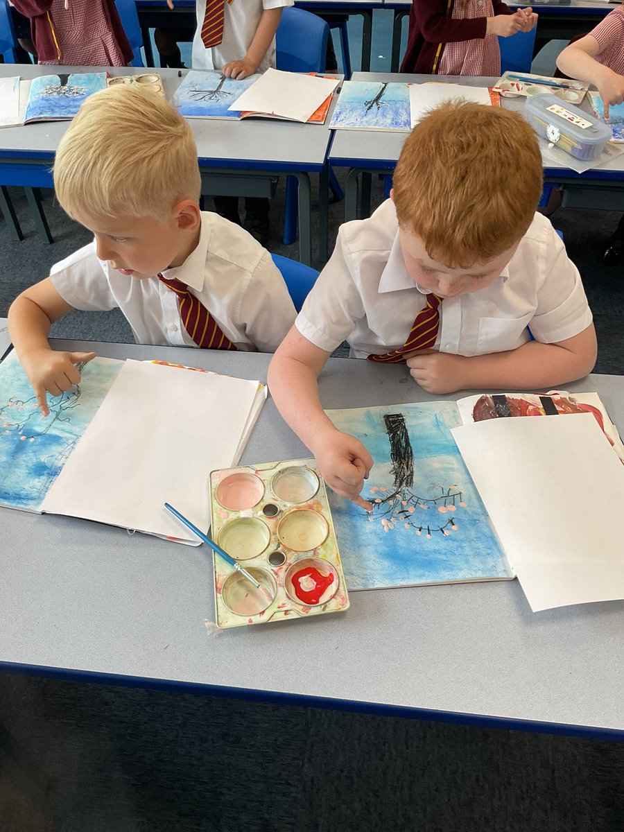 PDA_Y1's tweet image. Creating our Spring art piece using oil pastels and paint. Great job Year 1! #pdaart 🌸