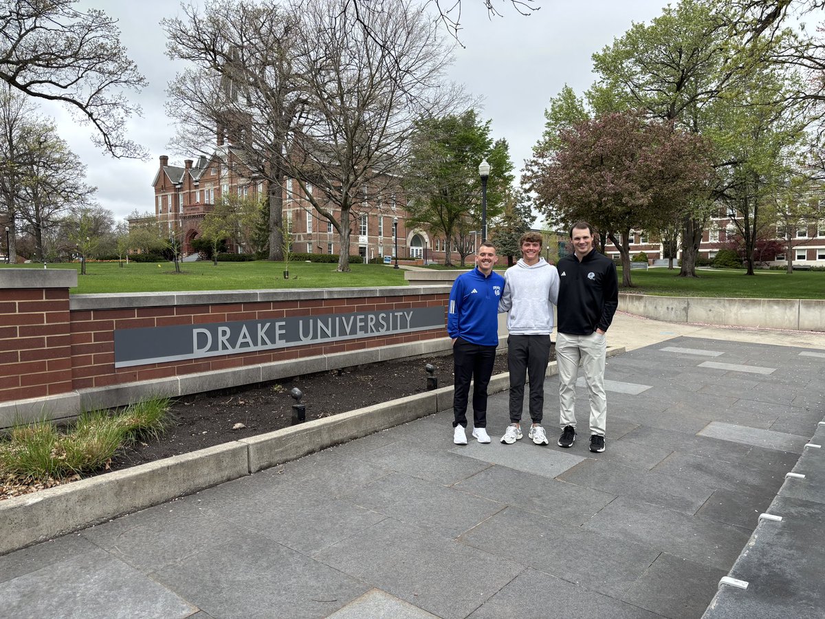 Zach Eskildsen (@zacheskildsen) on Twitter photo After a great visit, I am blessed and excited to receive my first D1 offer to play football at Drake University!! <a href="/CoachKyleKempt/">Kyle Kempt</a> <a href="/CoachDAdams/">Drew Adams</a> <a href="/CoachWebb/">Matt Webb</a> <a href="/CoachLinwoodA/">Adam Linwood</a> <a href="/CoachWoot_06/">Coach Wooten, M. Ed. M.S.</a> <a href="/Cen10TitansFB/">Centennial Titan Football Recruiting</a> <a href="/CG1three/">Chris Givens</a> After a great visit, I am blessed and excited to receive my first D1 offer to play football at Drake University!! <a href="/CoachKyleKempt/">Kyle Kempt</a> <a href="/CoachDAdams/">Drew Adams</a> <a href="/CoachWebb/">Matt Webb</a> <a href="/CoachLinwoodA/">Adam Linwood</a> <a href="/CoachWoot_06/">Coach Wooten, M. Ed. M.S.</a> <a href="/Cen10TitansFB/">Centennial Titan Football Recruiting</a> <a href="/CG1three/">Chris Givens</a>
