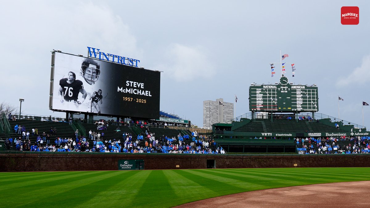 WatchMarquee's tweet image. Wrigley Field held a moment of silence for Steve 'Mongo' McMichael ahead of today's game.