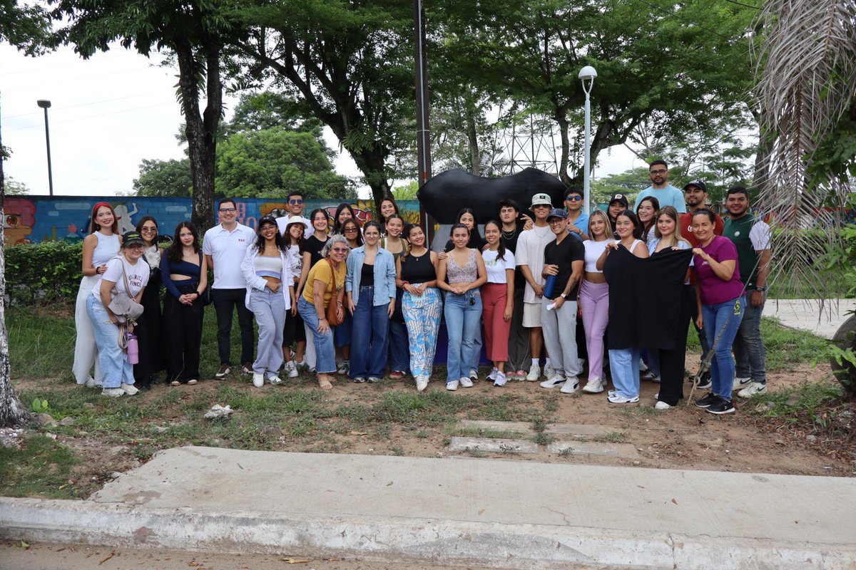 PlataformaUPB's tweet image. #Acontecer | Estudiantes de tercer semestre de #ComunicaciónSocial de la @UPBBGA realizaron una visita a la Organización Femenina Popular en Barrancabermeja, así como un recorrido por los diferentes espacios de memoria repartidos en la ciudad.