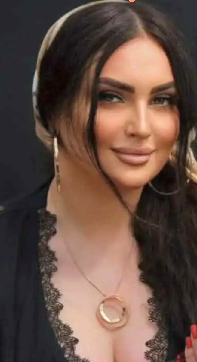 يجب ان نتعلم الأكتفاء بأنفسنا .. كي لا ينقصنا قرب أحد .. أو يؤلمنا بعده ..
مساؤؤؤ جميييل احبابي. ♥