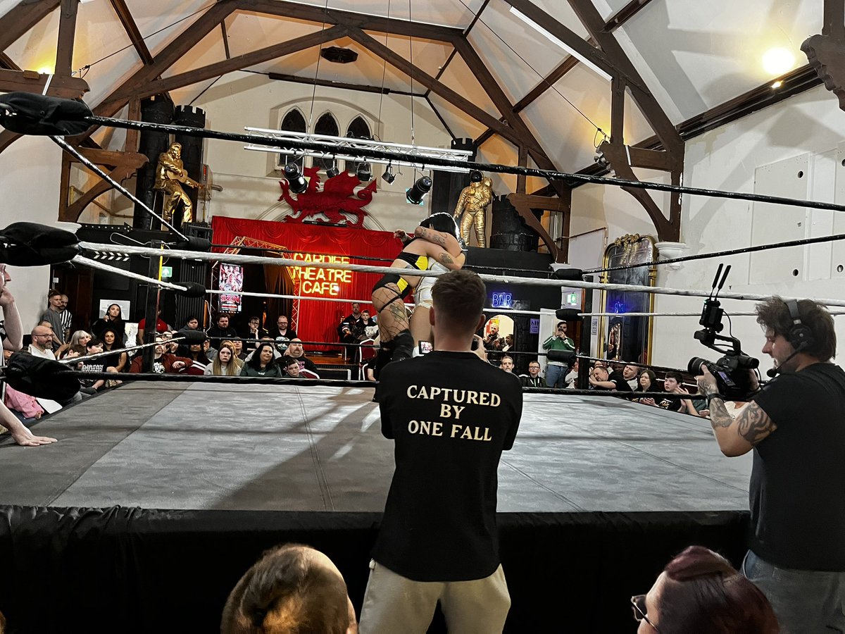 Mark Roffey (@ther0ff) on Twitter photo AND STILL!
<a href="/_lucialee/">lucia lee 💫</a>’s dream match has the dream ending, defeating <a href="/charlievanspro/">CHEVS</a> in 12:49 to retain the <a href="/NewWaveWrestli1/">New Wave Wrestling Academy</a> Women’s Championship. AND STILL!
<a href="/_lucialee/">lucia lee 💫</a>’s dream match has the dream ending, defeating <a href="/charlievanspro/">CHEVS</a> in 12:49 to retain the <a href="/NewWaveWrestli1/">New Wave Wrestling Academy</a> Women’s Championship.