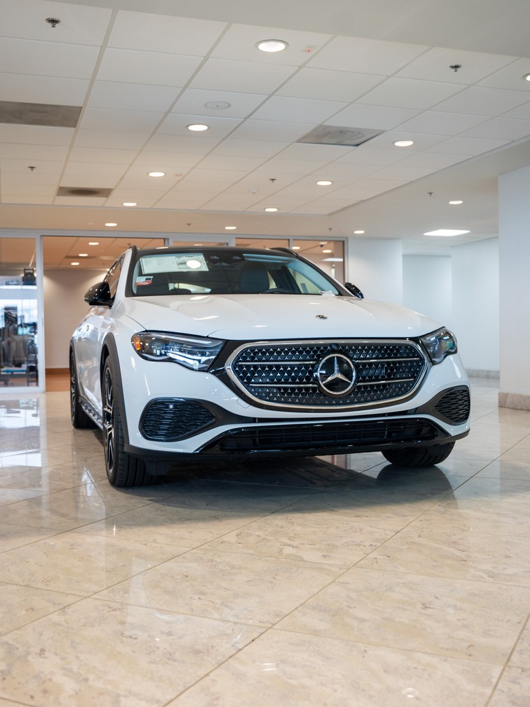 WaltersMBZ's tweet image. The 2025 E 450 4MATIC® All-Terrain blends SUV capability with E-Class luxury. Ready for everything.

#MercedesBenz #EClass #E450 #AllTerrain #Luxury