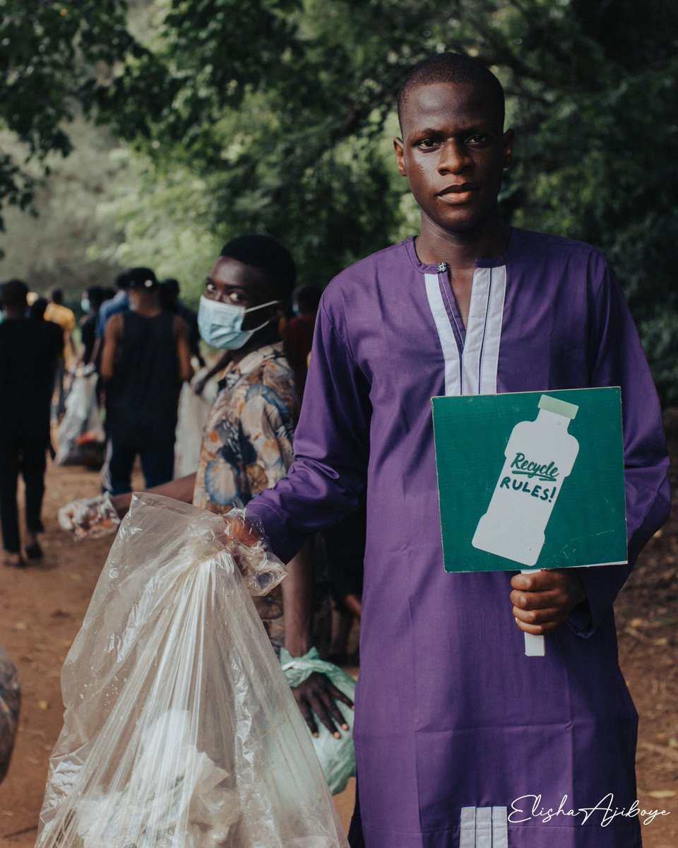 ElishaAjiboye__'s tweet photo. This is you Brooo.

#plasticfreecampus #getcreativewithplastic #wastetowealth #fefawarenesscampaign #makeanimpact https://t.co/ytrZeU8mBt