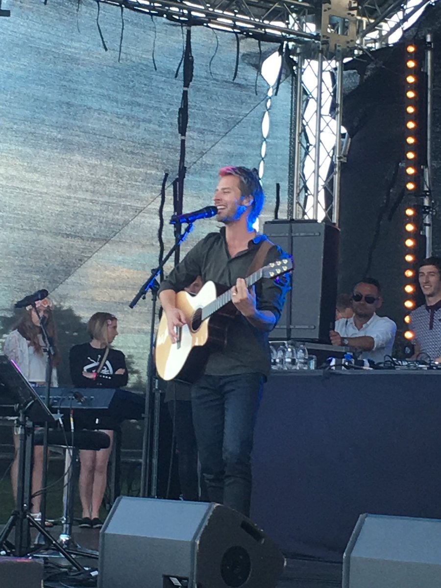 Massive congratulations to <a href="/ChesneyHawkes/">chesneyhawkes</a> 5th place on Celebrity Big Brother. Well done Chesney! 🤗 #bigbrother #Celebrity #CBBUK #chesney