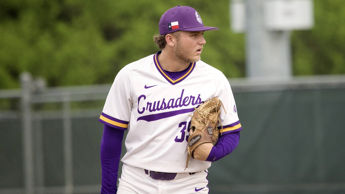 WIN! <a href="/kolby_mcbee/">Kolby McBee</a> earns the win on the bump with 6.1 IP + 2 strikeouts 🤩

#gocru
