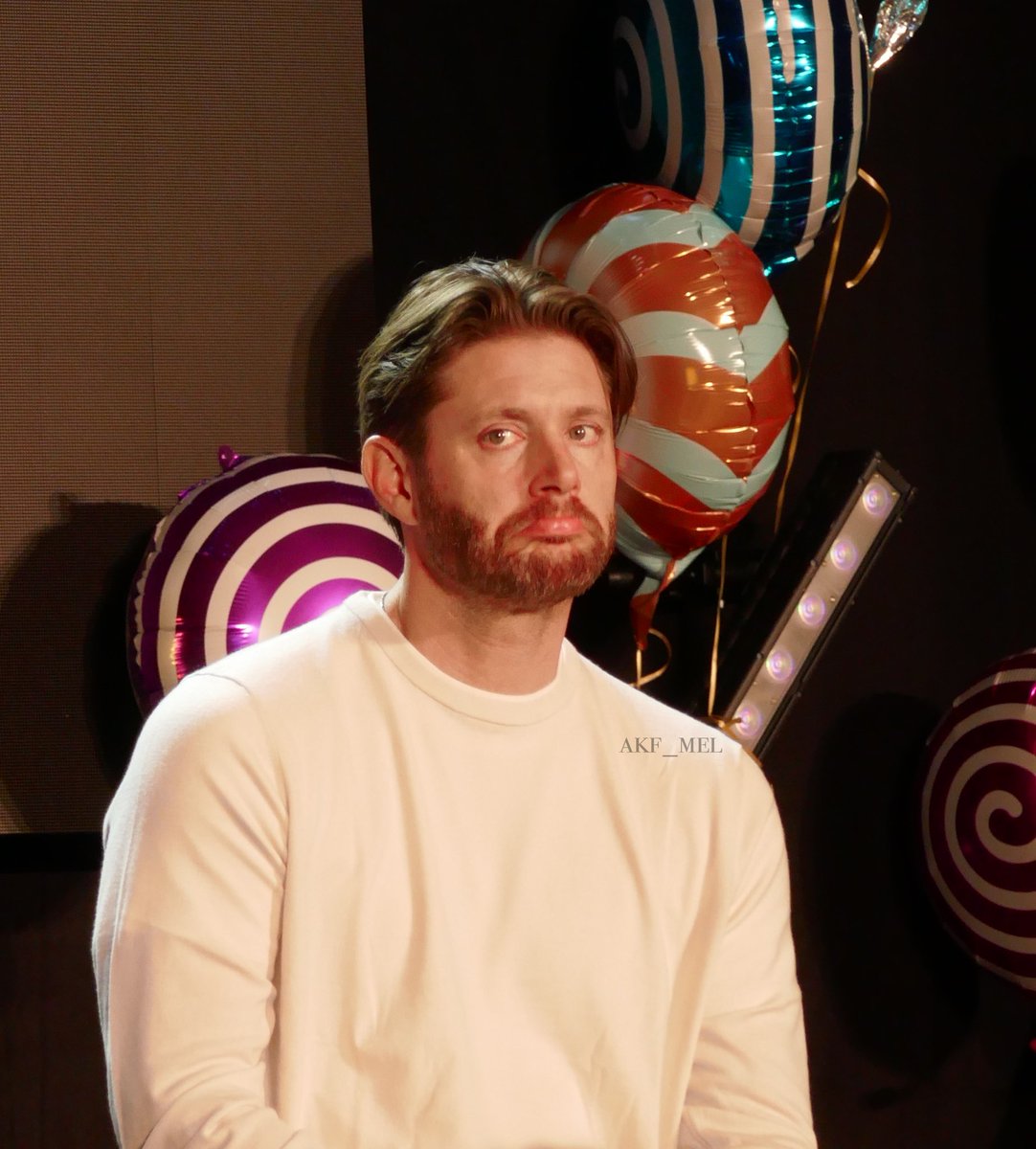 akf_mel's tweet image. Why the pouty face?  #JIB15 #JibCon #JibCon15 #Spn #Supernatural #SPNFamily #JensenAckles #Pout #AcklesPout