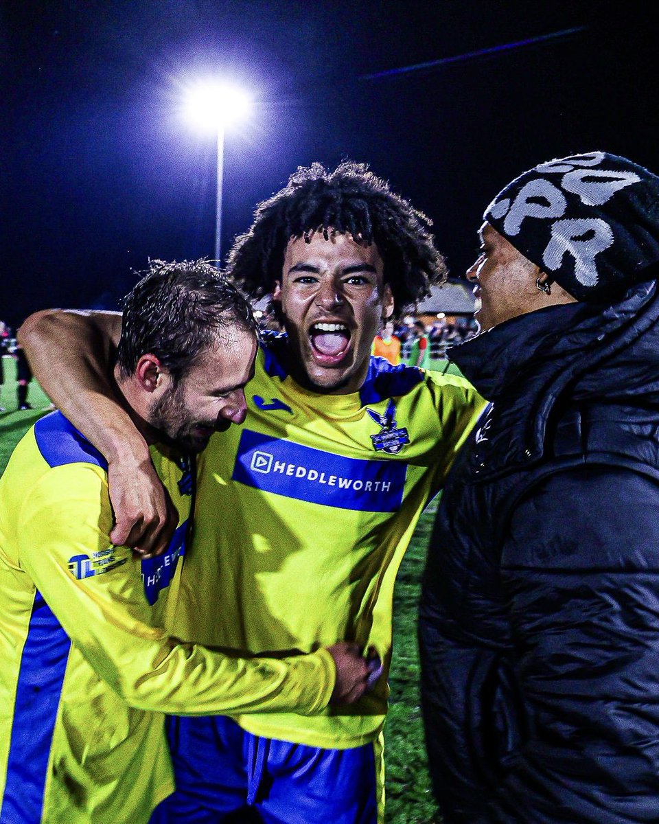 Tamworth Football Club (@tamworthfc) on Twitter photo Congratulations to Zach McKenzie for winning promotion via the play-offs while on a dual-registration with <a href="/SCInkberrowFC/">Sporting Club Inkberrow FC 🦅</a> 👏🔝
#bristolstreetmotornationtamworth | #COYL 🐑⚽️ Congratulations to Zach McKenzie for winning promotion via the play-offs while on a dual-registration with <a href="/SCInkberrowFC/">Sporting Club Inkberrow FC 🦅</a> 👏🔝
#bristolstreetmotornationtamworth | #COYL 🐑⚽️