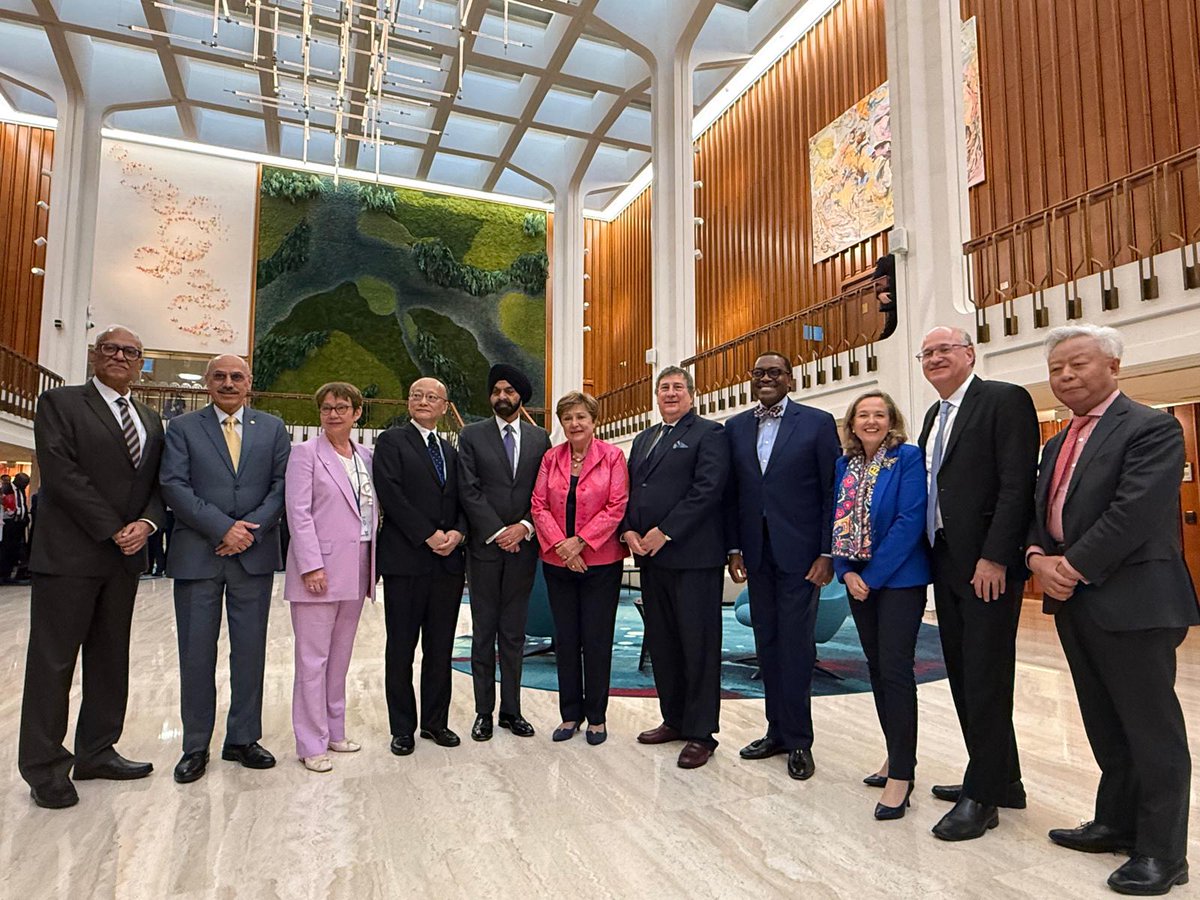 Governor Monticelli chaired a meeting of Heads of MDBs Group during <a href="/WorldBank/">World Bank</a> <a href="/IMFNews/">IMF</a>  #SpringMeetings. 

In the face of rising global uncertainty, #MDBs underscored the importance of deeper coordination and joint action👉tinyurl.com/5effr5up