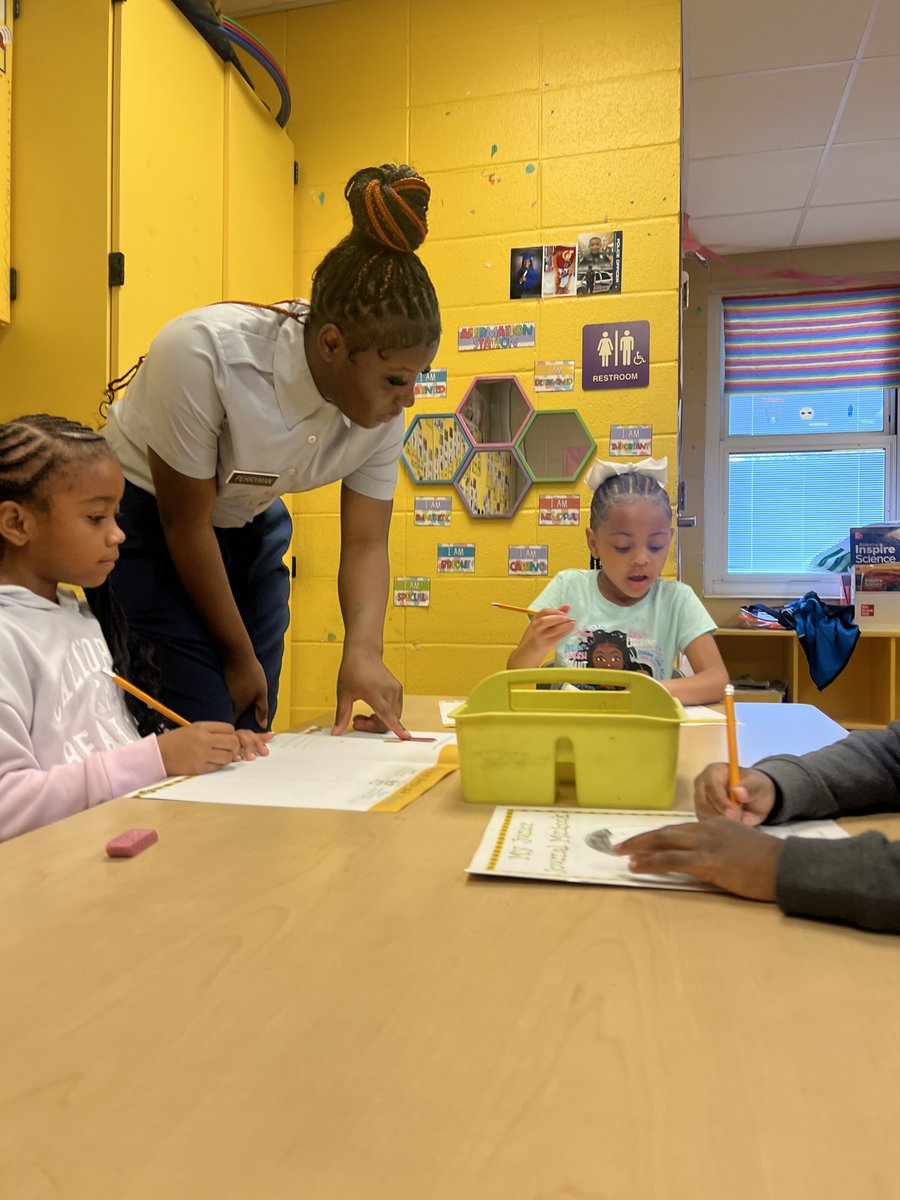 JA of Alabama (@jaofalabama) on Twitter photo We had a great #JAinaDay with our #HighSchoolHeroes with the <a href="/WoodlawnHS_BCPS/">Woodlawn High School</a> JROTC on Tuesday at Inglenook K-8! We had a great #JAinaDay with our #HighSchoolHeroes with the <a href="/WoodlawnHS_BCPS/">Woodlawn High School</a> JROTC on Tuesday at Inglenook K-8!