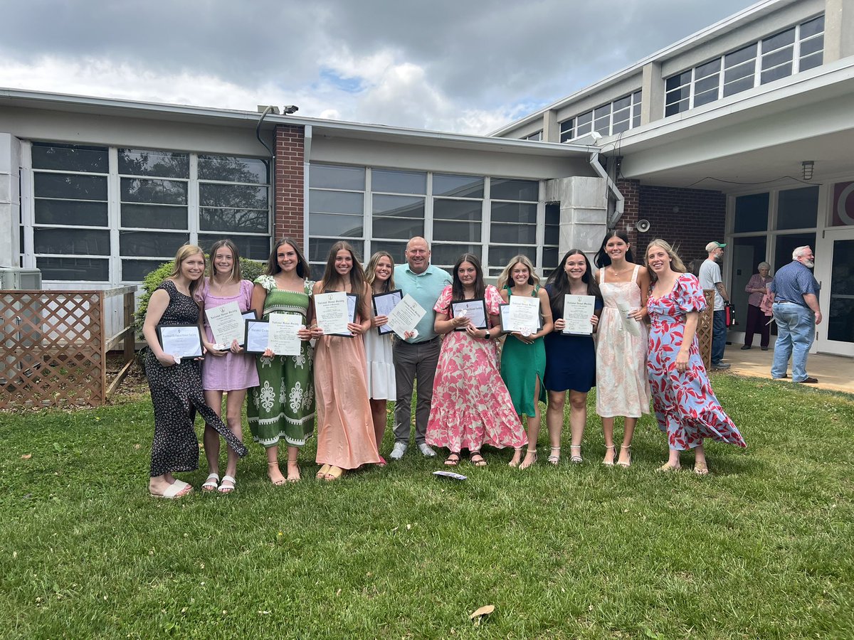 There’s no inbounds play or press break too complicated when you have a team full of National Honor &amp; National Technical Society Inductees!!  Great Students, Great Athletes, &amp; Incredible Girls!  #GBB 

Congratulations Lady Cardinals!!