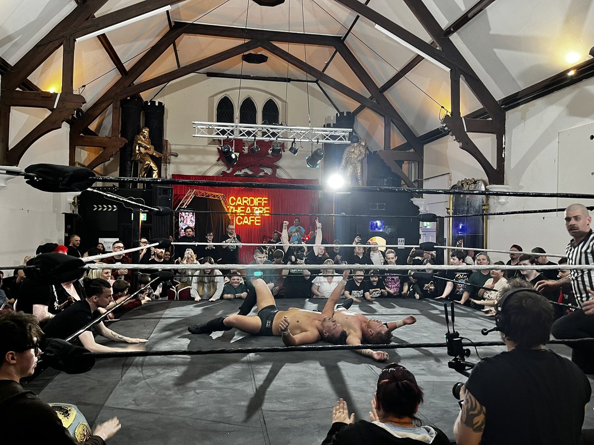 Mark Roffey (@ther0ff) on Twitter photo SCENES IN CARDIFF!!!
<a href="/jamesellispw/">James Ellis - Pro Wrestler</a> retains the <a href="/NewWaveWrestli1/">New Wave Wrestling Academy</a> Title over <a href="/LukeJacobs00_YG/">Luke Jacobs</a> in 24:08.
You read correctly.
James Ellis just pinned the Progress Men’s World Champion. SCENES IN CARDIFF!!!
<a href="/jamesellispw/">James Ellis - Pro Wrestler</a> retains the <a href="/NewWaveWrestli1/">New Wave Wrestling Academy</a> Title over <a href="/LukeJacobs00_YG/">Luke Jacobs</a> in 24:08.
You read correctly.
James Ellis just pinned the Progress Men’s World Champion.