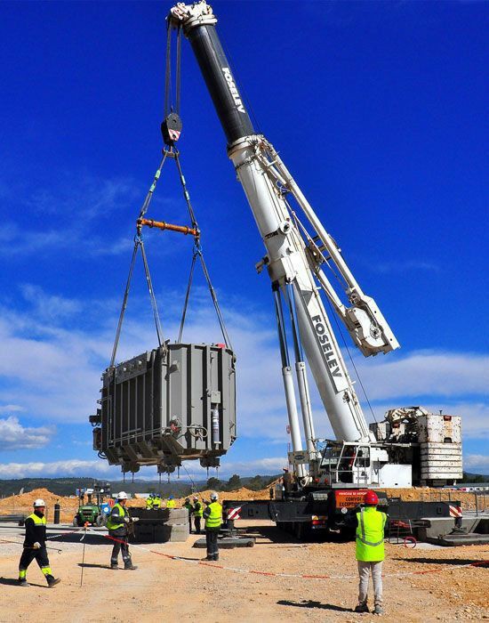 Lampugn kanou (@lampugnkan82856) on Twitter photo Proper training: Only qualified and certified operators should be allowed to operate a mobile crane Proper training: Only qualified and certified operators should be allowed to operate a mobile crane