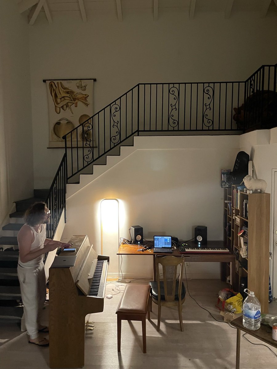 iambobbyharvey's tweet photo. @kanyewest following my last tweet! This was the old piano we made the chords on and us jamming! https://t.co/6IOOR3XEoO