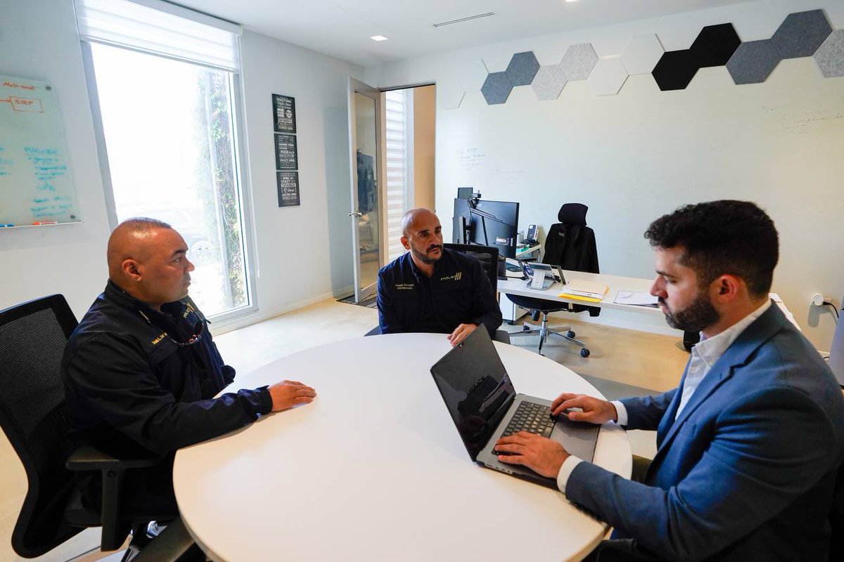 PRITS (@pritsgov) on Twitter photo El director ejecutivo de PRITS, Antonio Ramos Guardiola, se reunió con el comisionado del <a href="/PRPDNoticias/">Policía Puerto Rico</a>, Joseph González, para dialogar sobre iniciativas modernas y eficientes que beneficien la seguridad pública. El director ejecutivo de PRITS, Antonio Ramos Guardiola, se reunió con el comisionado del <a href="/PRPDNoticias/">Policía Puerto Rico</a>, Joseph González, para dialogar sobre iniciativas modernas y eficientes que beneficien la seguridad pública.