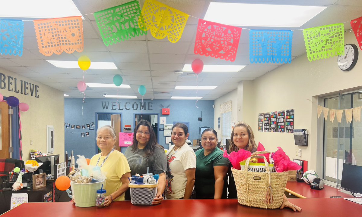 James Dominguez (@the_mr_dee) on Twitter photo Shout out to our incredible parent <a href="/NISDPassmore/">Passmore Elementary</a> parent volunteers during Public School Volunteer Week! Your time, energy, and love make a lasting impact on our school community. Weβre better because of YOU! Thank you for all that you do! Shout out to our incredible parent <a href="/NISDPassmore/">Passmore Elementary</a> parent volunteers during Public School Volunteer Week! Your time, energy, and love make a lasting impact on our school community. Weβre better because of YOU! Thank you for all that you do!
