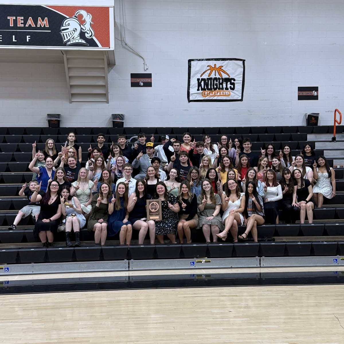 PHPatriotsHS's tweet image. Congratulations to the choir as they earned a 1 at OMEA State!! This is the highest rating possible!! #PHStrong