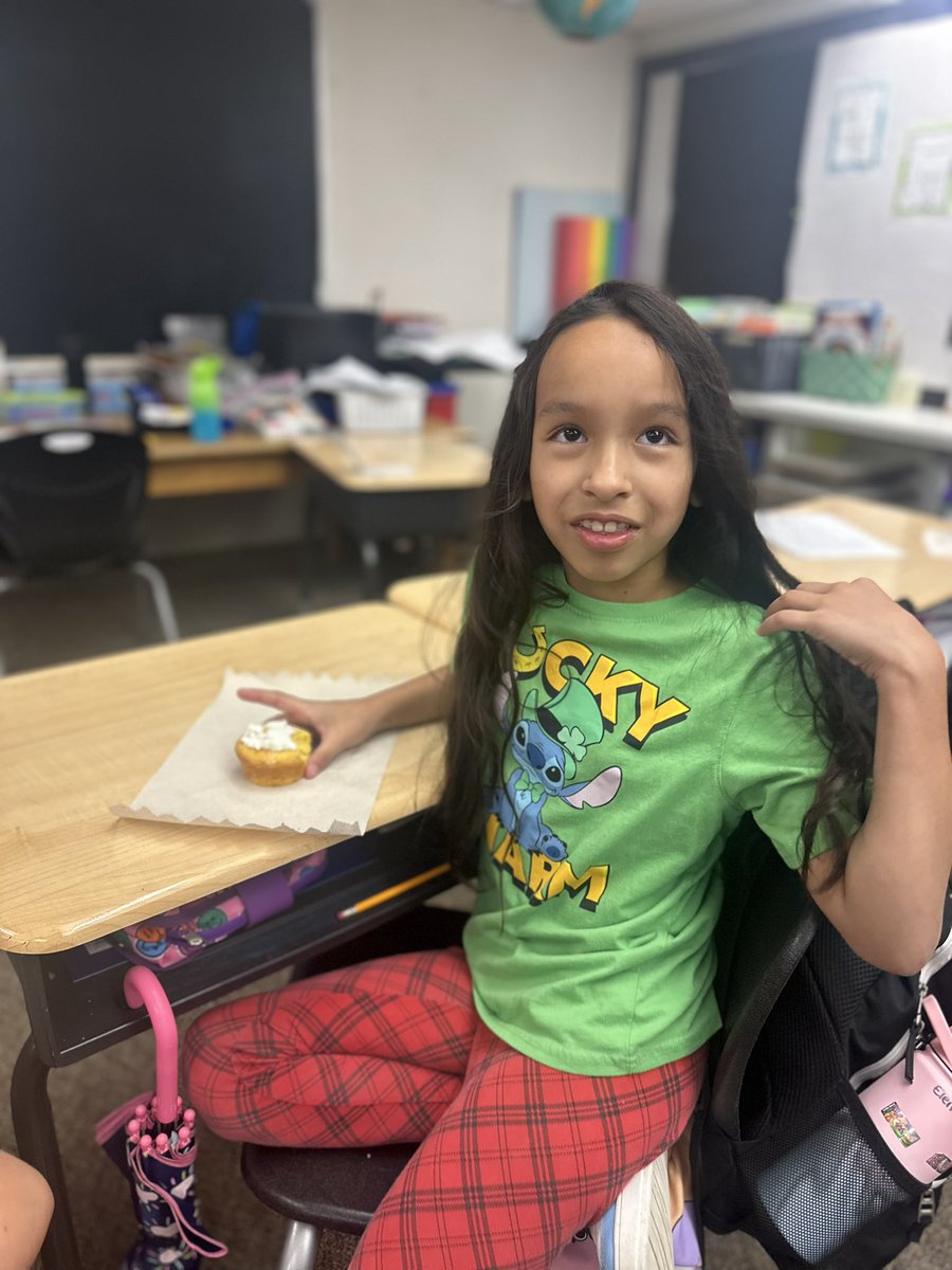 How it started and how it’s going: Burlington 3rd graders learned Longmont History, practiced how we made food long ago…and enjoyed the results! <a href="/SvvsdSchuh/">Kristopher Schuh</a> <a href="/SVVSDsupt/">Jackie Kapushion, Ed.D.</a> @SVVSDdeputy
