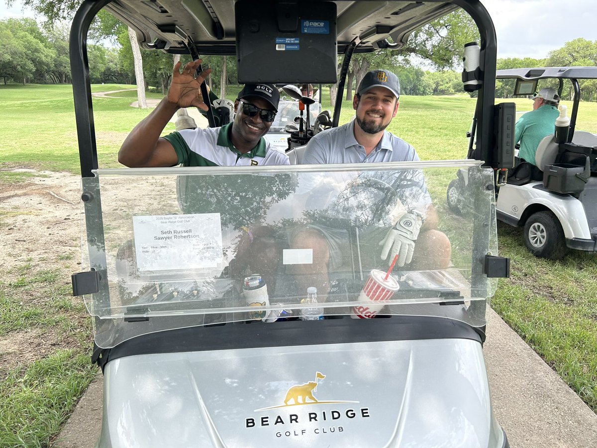 Big time golfers right here😜
<a href="/S_Russell17/">Seth Russell</a> <a href="/marcusv06/">Marcus Venus</a>