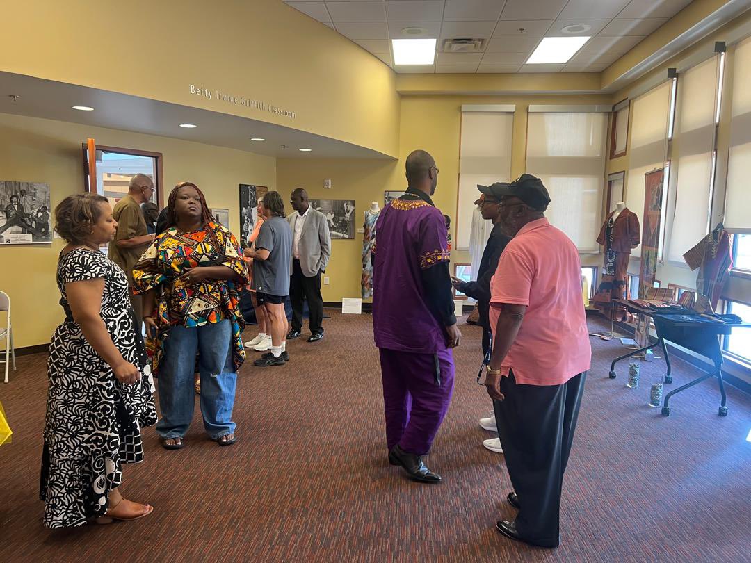 UgaEmbaWashDC's tweet image. Today, Uganda Embassy exhibited Uganda’s cultural artifacts at the Tubman African-American Museum, the largest of its kind in South East United States, during the Pan African- American Festival.
@UgandaMFA
@Mglsd_UG