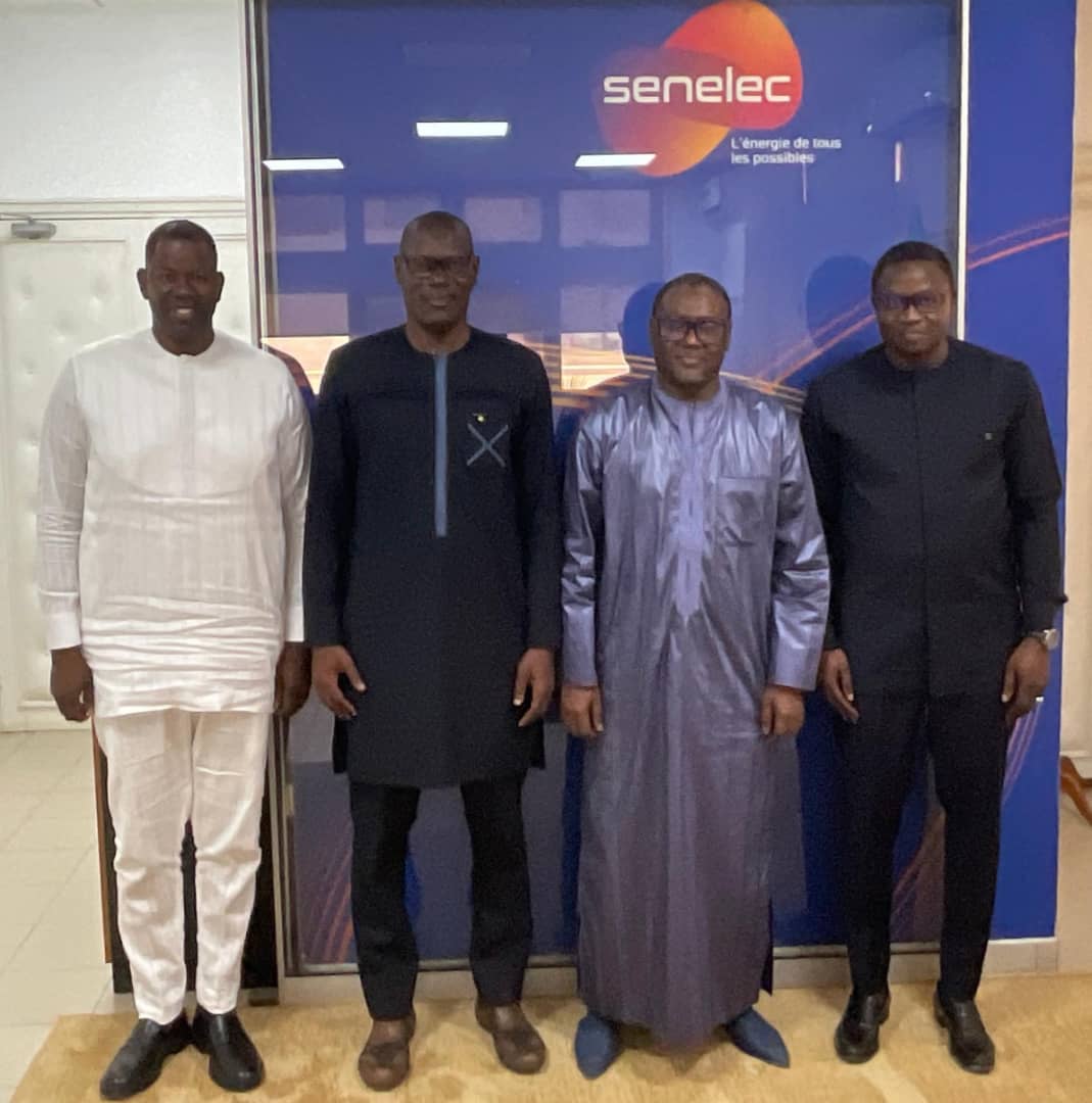 La prime fixe dans les ZES en discussion :
Amadou GUEYE  ,DG APROSI et  Pape Toby GAYE, DG SENELEC <a href="/Senelecofficiel/">SENELEC L'officiel</a> renforcent leur partenariat pour une industrie plus compétitive !
#Industrie #Energie #SenegalRek
#APROSIFor2050