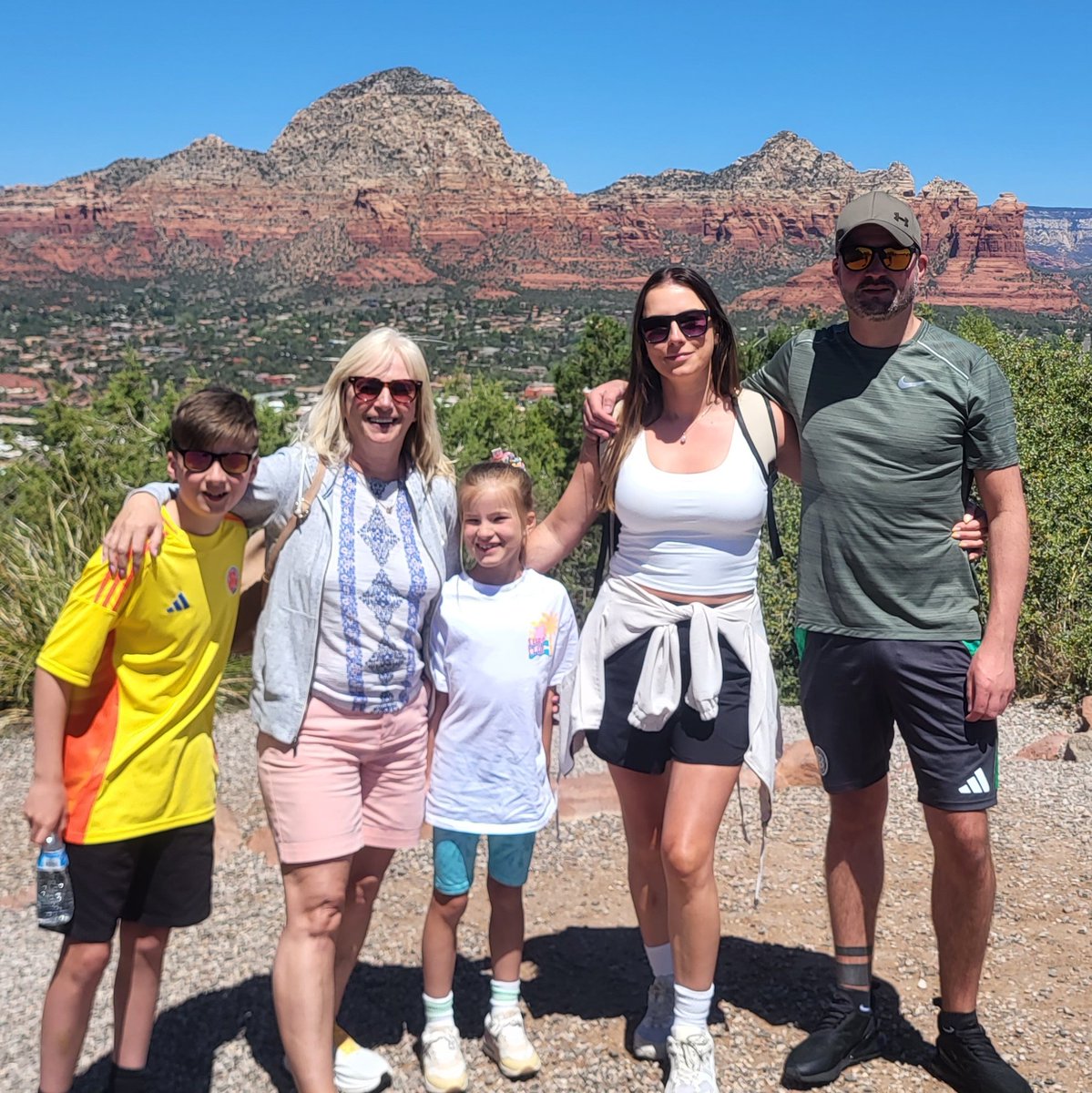 celt00's tweet image. A great couple of weeks spent in Arizona and California with the family. Ready for a holiday after all that. 😎😊