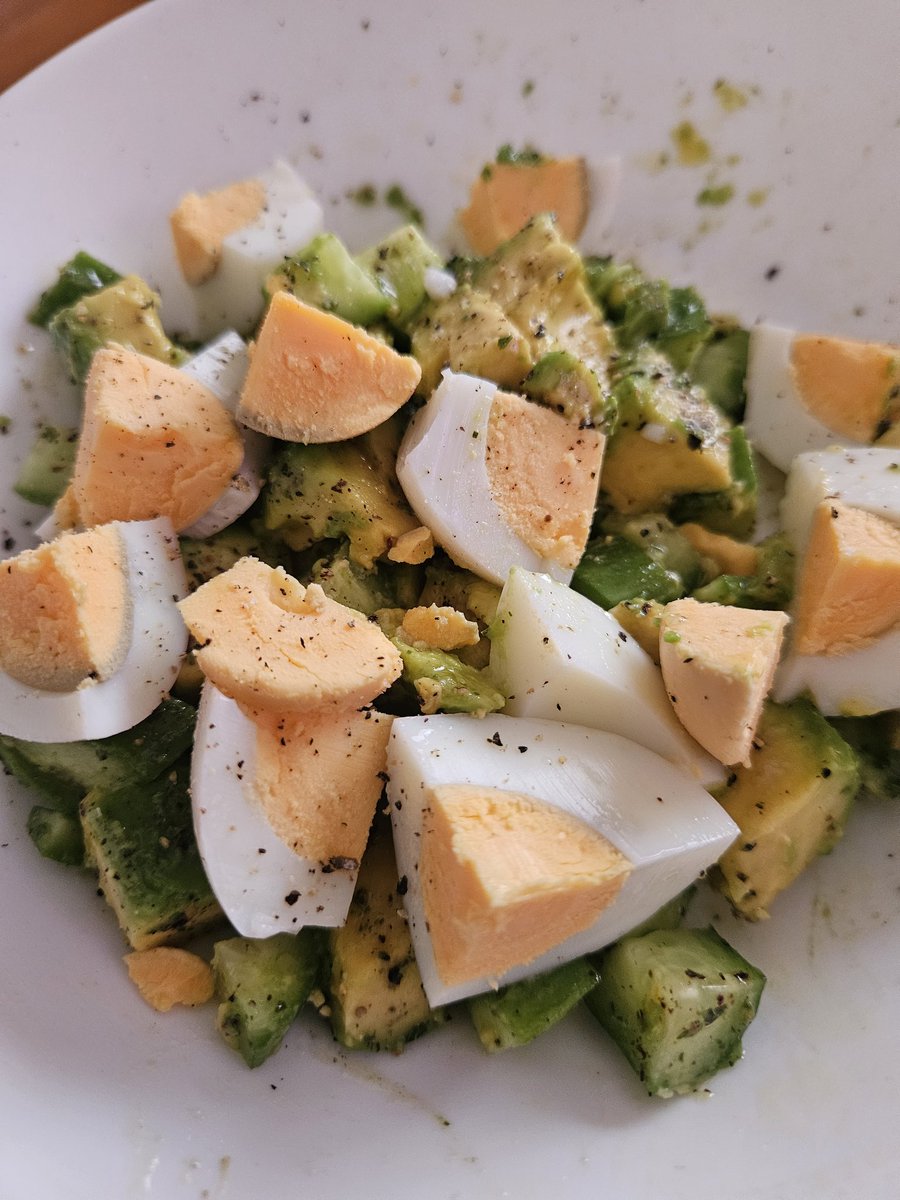 dark_desir3's tweet image. Post workout 💪💪 Strive for progress, not perfection 👌 
#LCHF #Carnivore #postworkout 
#SummerBodiesAreMadeInWinter