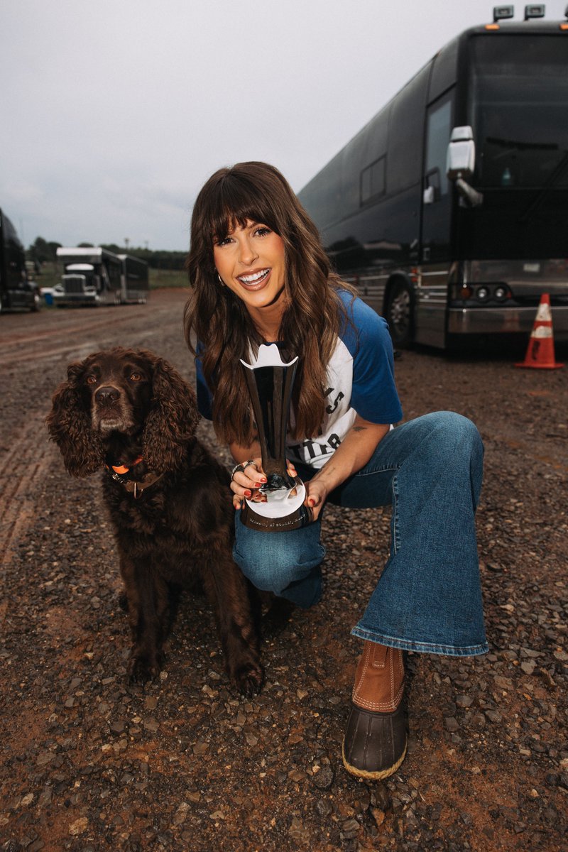ACMawards's tweet image. excuseeee me… The ACM New Female Artist of the Year is @ellalangleymsic! ❤️

We&apos;re excited to celebrate her at #ACM60 LIVE Thursday, May 8 at 8e|5p on @PrimeVideo. #ACMawards