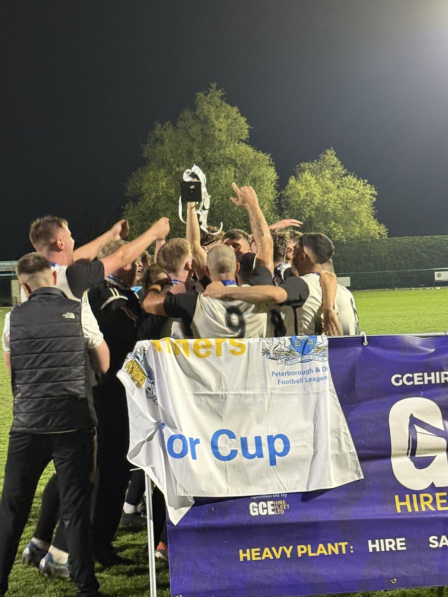 PDFLUK's tweet image. 🏆Junior Cup Final🏆

A huge congratulations 🎉 to @SLSwifts , who are this year’s Junior Cup Champions 👏👏👏👏

@GCEHireFleet