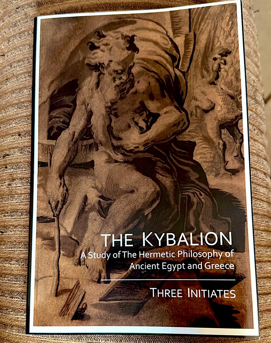 missletty8's tweet photo. One of the new #books I ordered came in today 🤗 #thekybalion #threeinitiates #hermetic #philosophy #reading #bookx #BookTwitter https://t.co/DAfe5qVv3Z