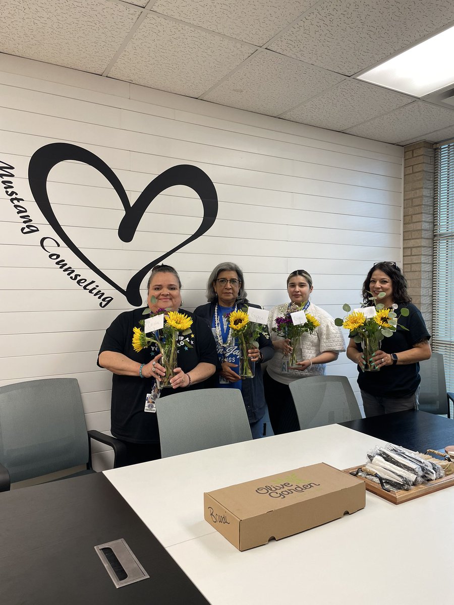 Ending the week with a First Class lunch and flowers for our First Class Administrative Professionals! Although the plane is landing, these ladies will ensure it's smooth finish.