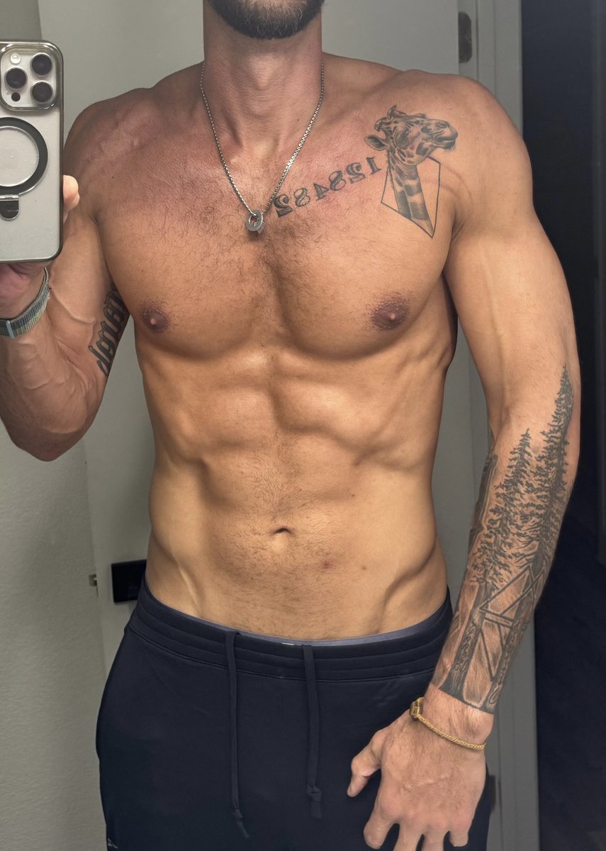 Workout finished, just need somebody for my cardio. Any volunteers…? 😈