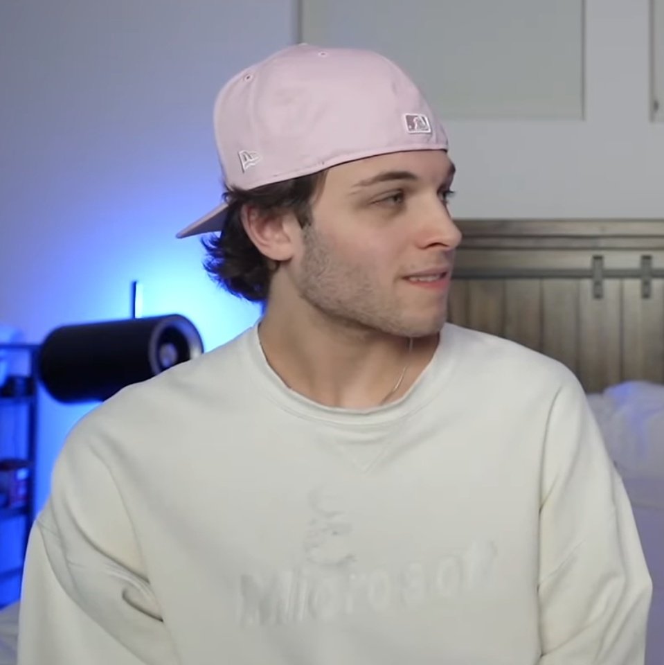 bleuuming's tweet photo. the slight eyebrow slit the pink hat the beard the stare the sweater the necklace the fluffy hair yea yea WHATEVER I DONT CARE https://t.co/Xt7F8YHpCd