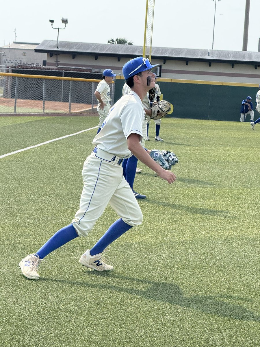 MIC Sports Network (@micsportsnetwrk) on Twitter photo โพ๏ธ GAME TIME โพ๏ธ
5:30pm: First Pitch
<a href="/baseball_alice/">Alice Coyote Baseball</a> v <a href="/moodybaseball/">Moody Baseball</a>
District 29-5A
*Alice needs a win to keep playoff hopes alive*
#txhssbaseball
๐ป micsportsnetwork.com (FREE)
๐ป 1440 KEYS AM / 98.7 FM โพ๏ธ GAME TIME โพ๏ธ
5:30pm: First Pitch
<a href="/baseball_alice/">Alice Coyote Baseball</a> v <a href="/moodybaseball/">Moody Baseball</a>
District 29-5A
*Alice needs a win to keep playoff hopes alive*
#txhssbaseball
๐ป micsportsnetwork.com (FREE)
๐ป 1440 KEYS AM / 98.7 FM