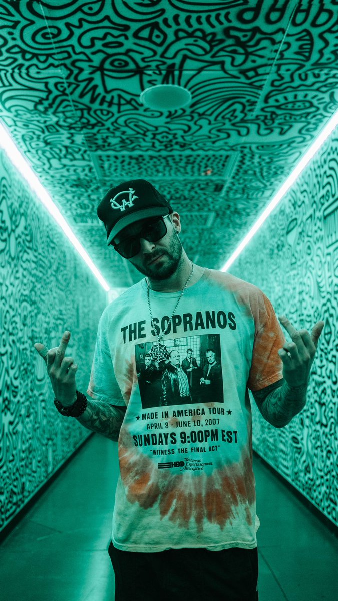 Stopped by Las Vegas for a little fear and loathing last night and the show was WILD 🙏🏻🕸

Next up it’s .. 

SAT : Reno
SUN : Sacramento
WED : Portland
FRI : Seattle (SOLD OUT)

🇨🇦🇨🇦🇨🇦

5/3 : Victoria (Super Low Tix)
5/4 : Vancouver
5/6 : Nelson (Super Low Tix)
5/7 : Kelowna