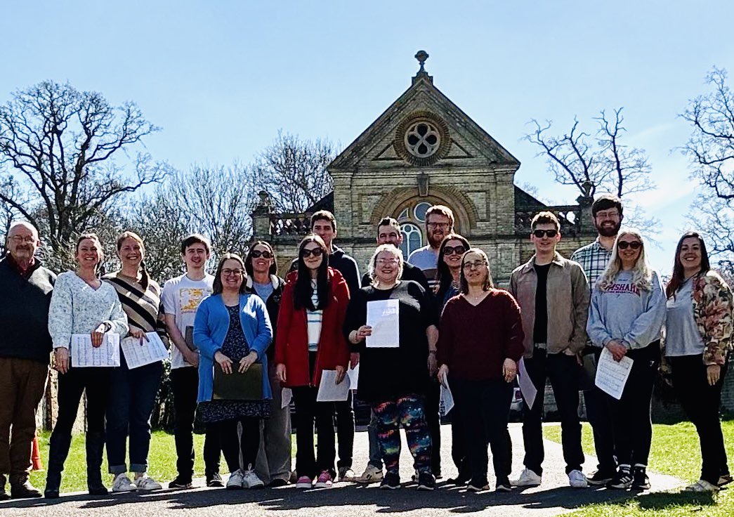 It’s April, the sun’s shining… and it’s time to sing!!! 🎶✨

Coro 94 are in rehearsals this w/end, and we can’t wait to make beautiful music under these Spring skies.

Here we are at one of our rehearsal venues ~ the beautiful Harlow Baptist Church! ⛪️ 

coro94.com/isle_of_hope