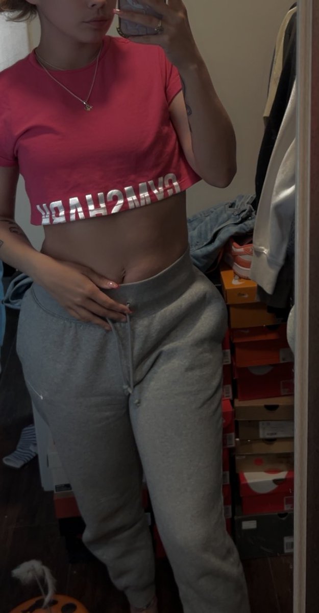 yournewslutt's tweet photo. weekend drain 🤗🙌  who’s up first ? tribute and dm me 😉

#paypig #pay #tribute #drain https://t.co/XQBCrQCtu9