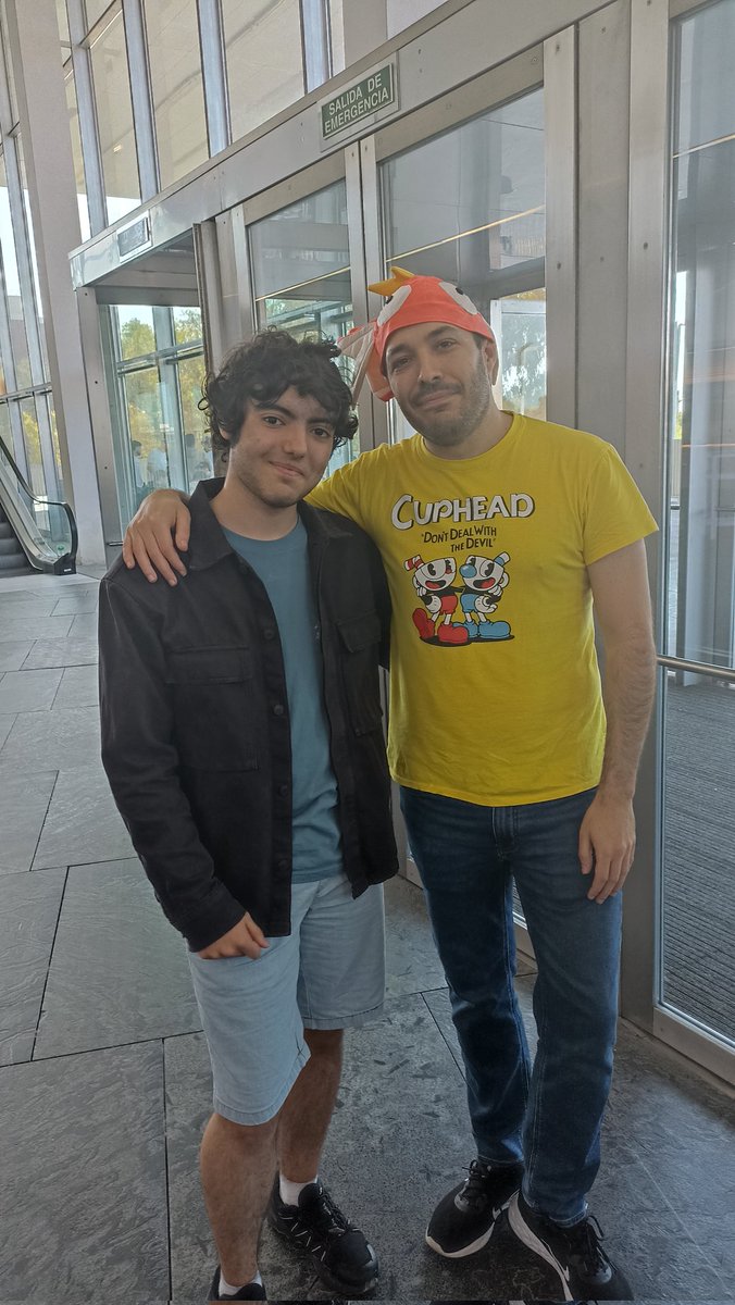 Gracias a Steyb por ser tan majo y por brindarme la oportunidad de conocerlo, he llegado lejos en el Odyssey y mis comienzos están viendo sus vídeos.