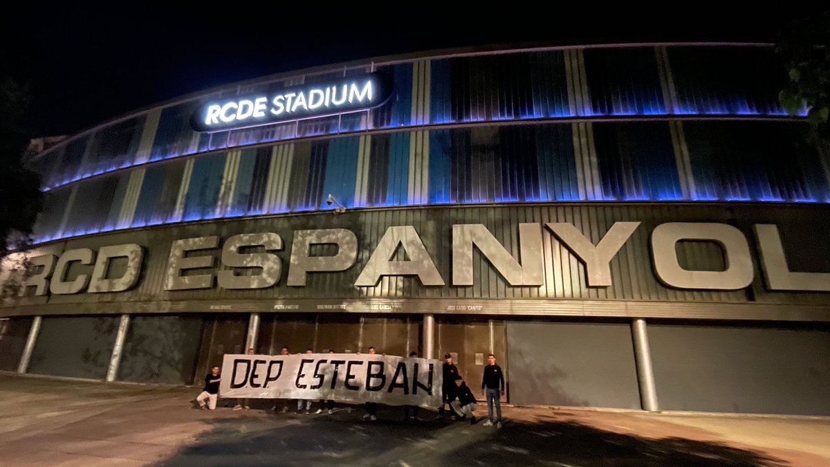 CurvaRCDE's tweet photo. Fuerza a nuestros amigos de Málaga.
Descansa en paz Esteban. https://t.co/OBLzFeTtnZ