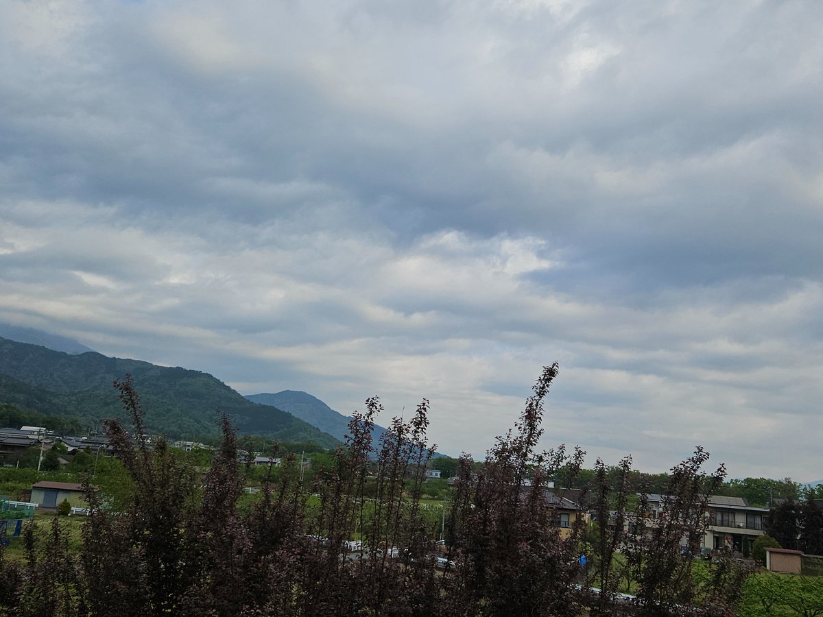 南アルプス市
朝の八ヶ岳は見えず...

晴れ時々曇り予報

本日の
ドジャース対パイレーツが急遽
全米中継に決まった❗
11時10分

山本由伸とスキーンズが先発
サイ・ヤング賞候補の投げ合い
大谷翔平復調の援護弾期待‼️🙂

千賀滉大先発
メッツ対ナショナルズ
7時45分も観たい‼️🙂