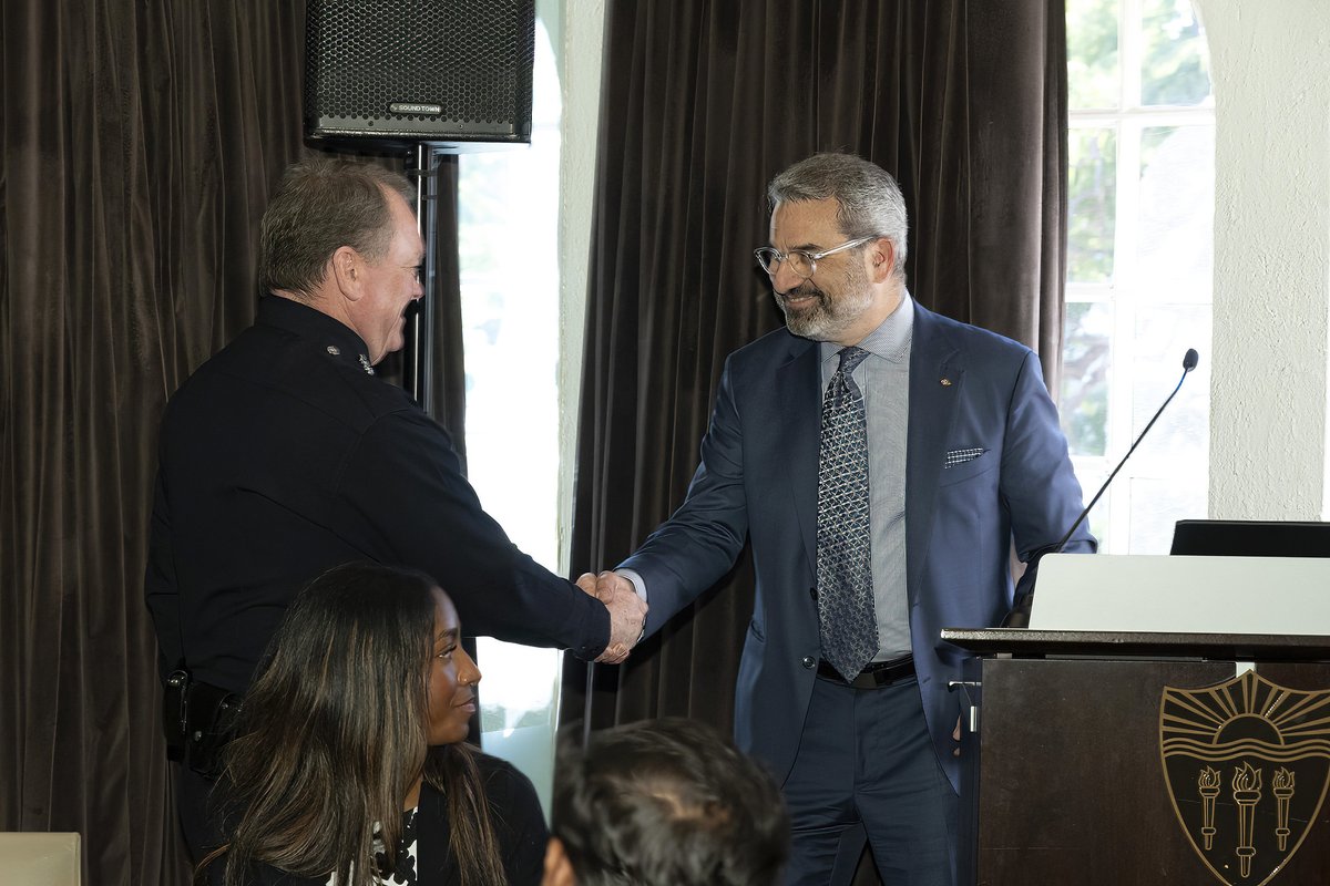 👥Networking is key in public safety leadership. 

Join SCI this Summer for the Executive Leadership Program! This program offers an unparalleled networking experience, connecting you with top executives and peers from across industries. Build meaningful relationships, gain