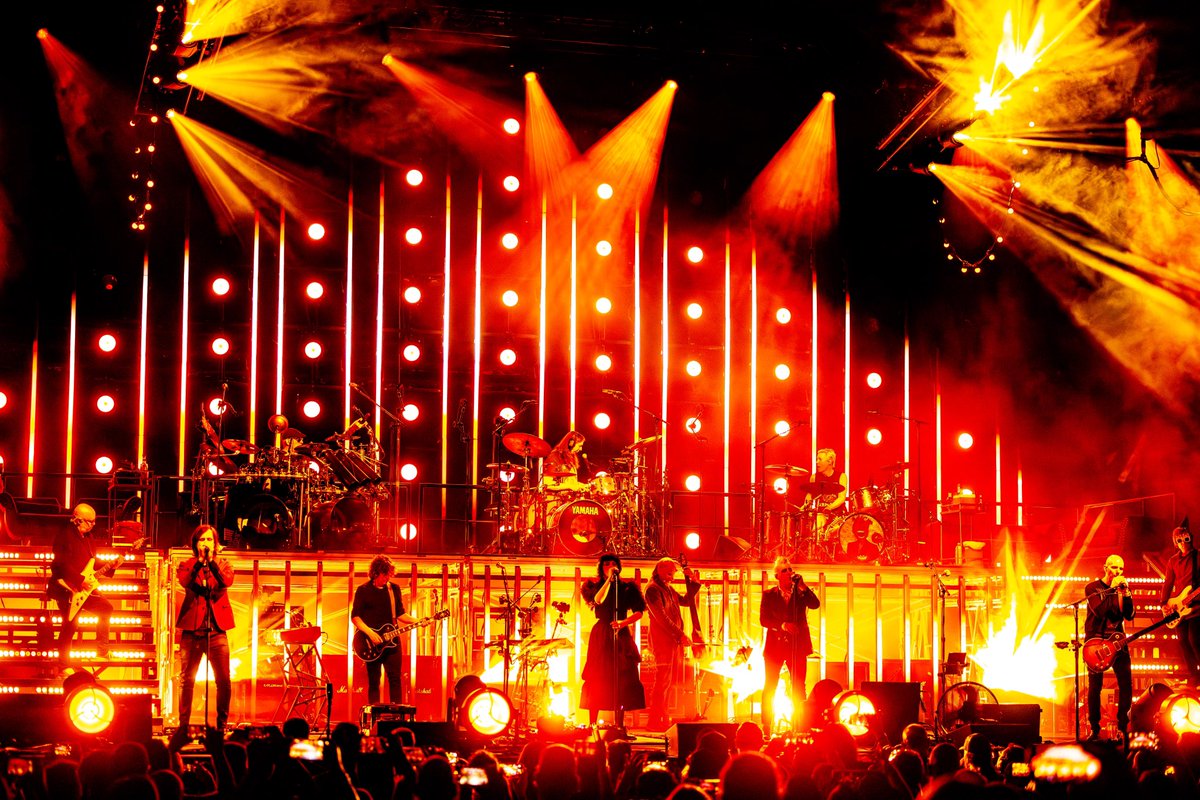 Jim Louvau tweet media