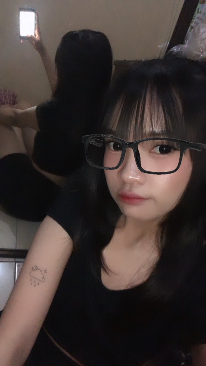 heykachu's tweet image. hi? hehe