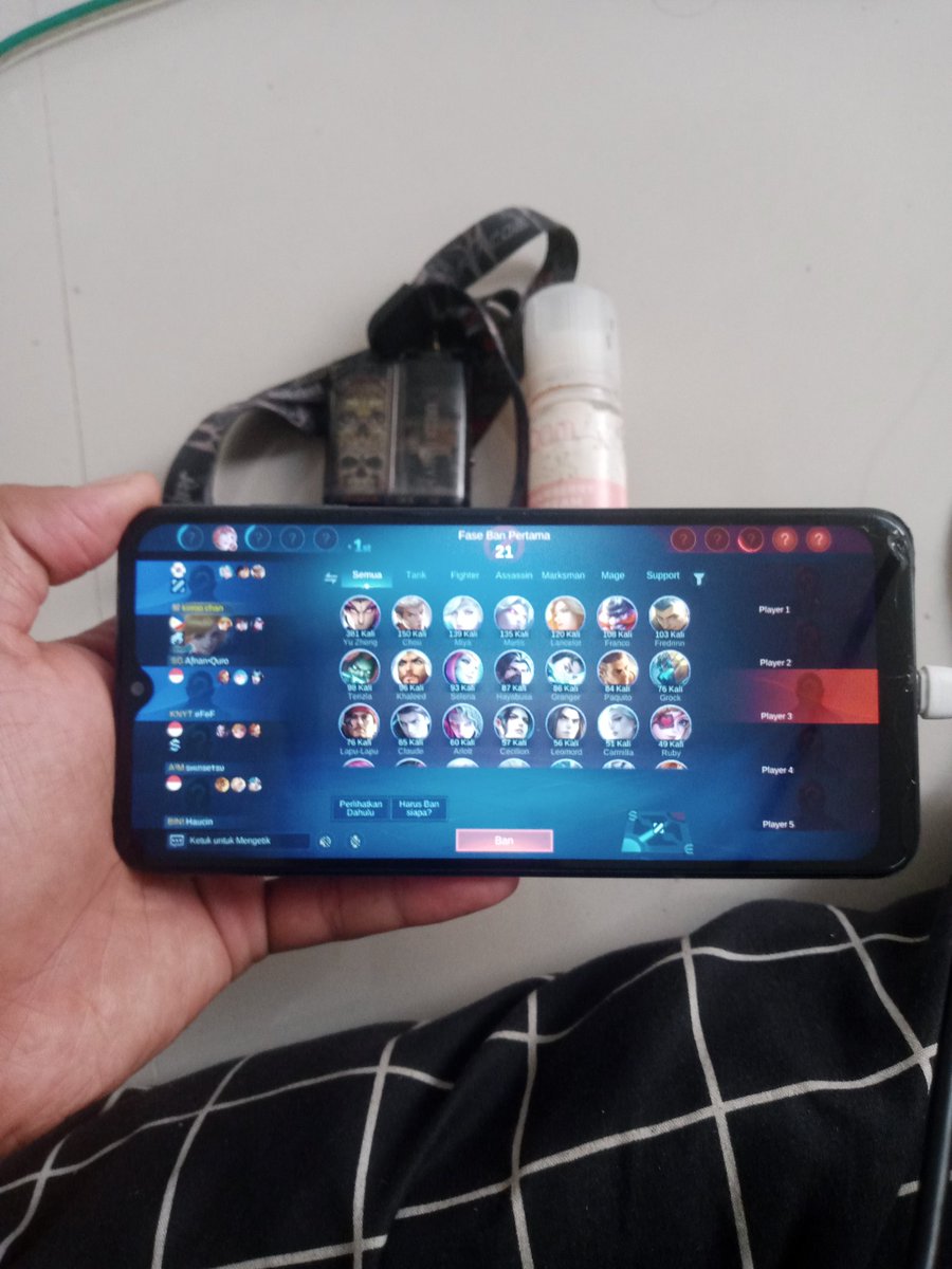 solo vs abang abangan