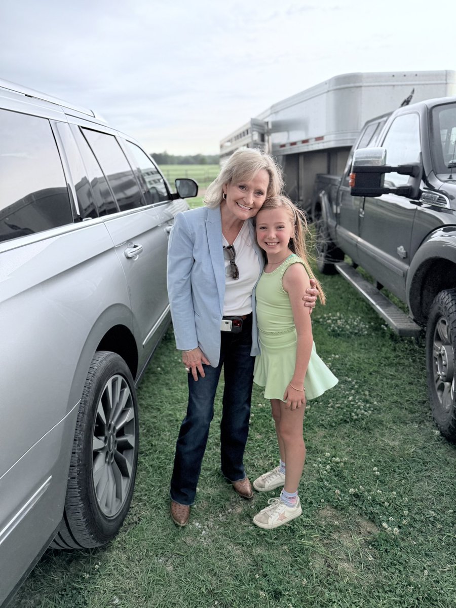 Joel R. Carter, Jr. (@joelcarterms) on Twitter photo Sophia and I wrapped up the work week with my friend <a href="/SenHydeSmith/">U.S. Senator Cindy Hyde-Smith</a> and her husband Mike. We gave them a tour of the cattle and retail operations at Black Jack Ranch. #cattle #cattleranch Sophia and I wrapped up the work week with my friend <a href="/SenHydeSmith/">U.S. Senator Cindy Hyde-Smith</a> and her husband Mike. We gave them a tour of the cattle and retail operations at Black Jack Ranch. #cattle #cattleranch