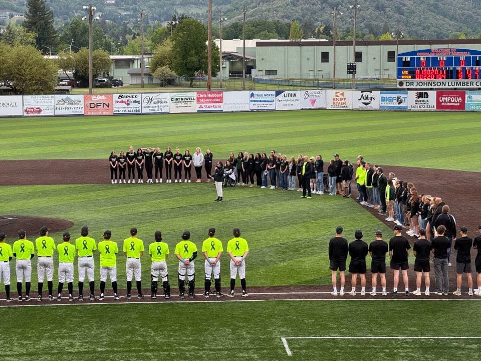 Umpqua RiverHawks tweet media